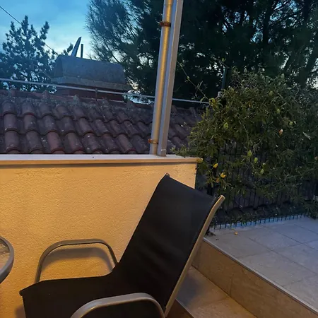 With A Terrace In Zaglav, Cres شقة Miholascica